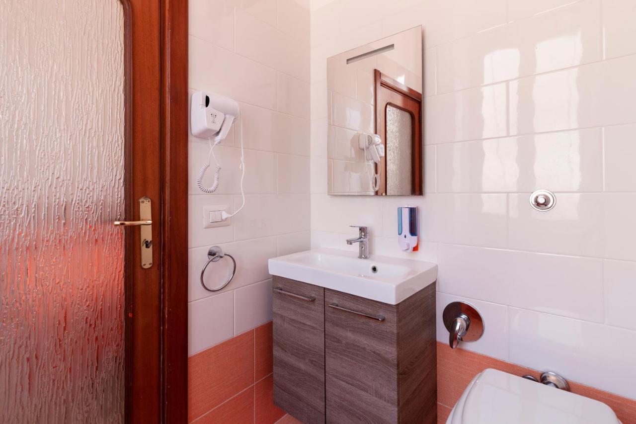 Bnb Etnuvio, Double Rooms In Наполи Екстериор снимка